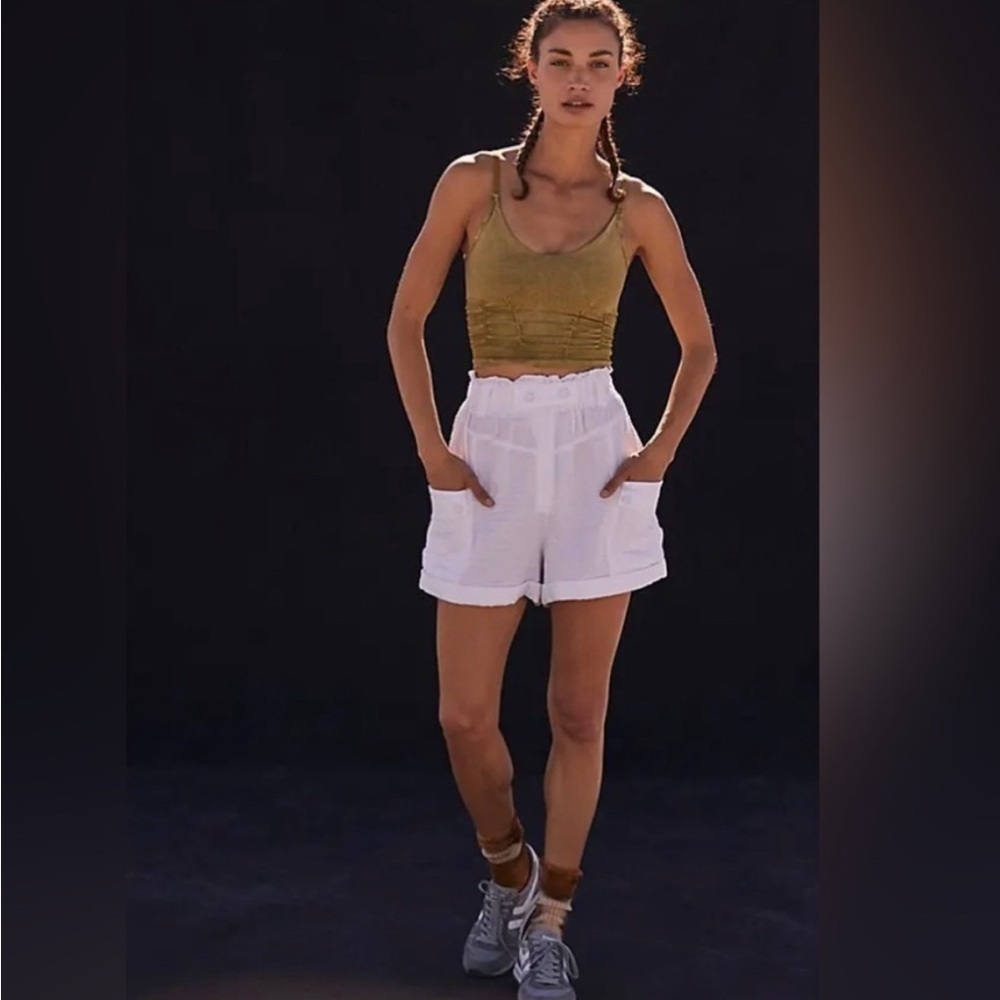 Free People Go Explore Shorts Cargo Paper Bag Waist 100% Cotton White size M